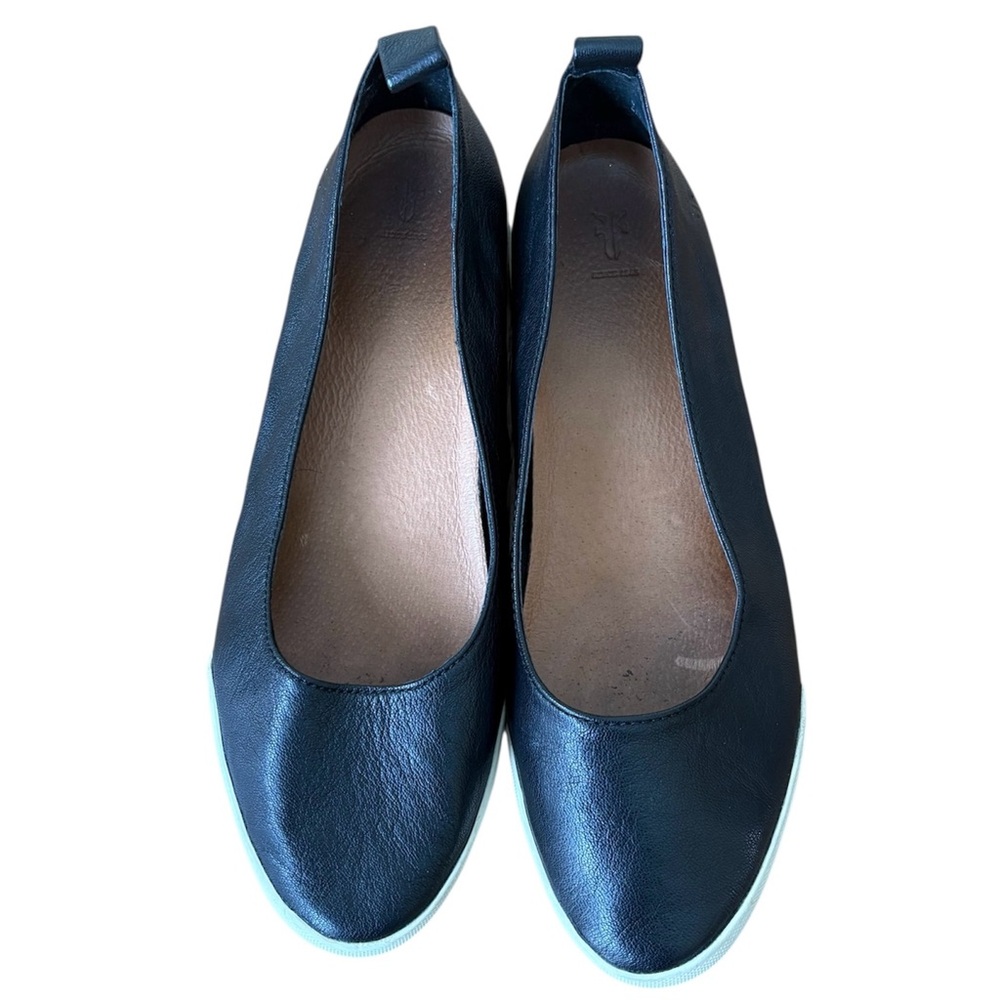 Women's Frye Black Leather Slip-On Flats Size 8.5